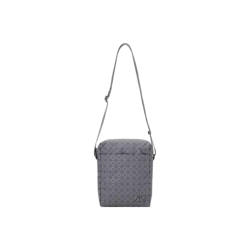 ISSEY MIYAKE VOYAGER Сумки через плечо Унисекс