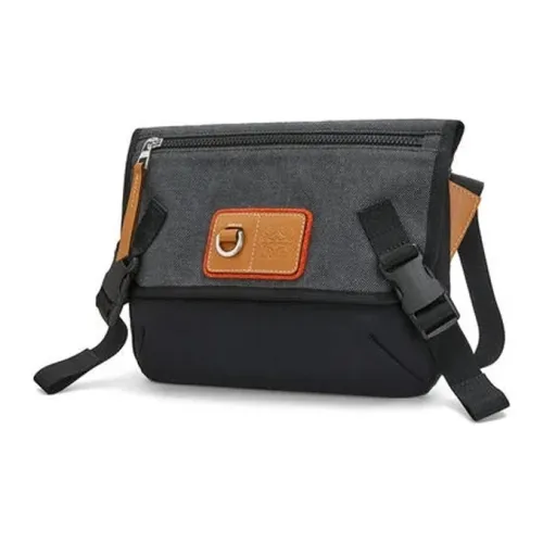 LOEWE Совместное издание Сумки через плечо Мужской