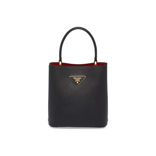 PRADA Panier Кожа Сумка Сумка через плечо Сумка через плечо Женская Черная