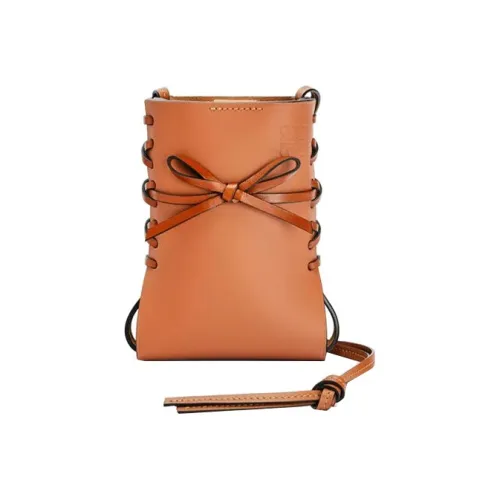 LOEWE Женские сумки для телефонов