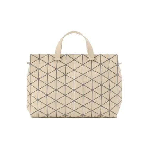 ISSEY MIYAKE TONNEAU MATTE Полиэстер Сумка Маленькая Женская Светлый Бежевый