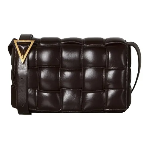 Bottega Veneta Padded Cassette Сумки через плечо Женские