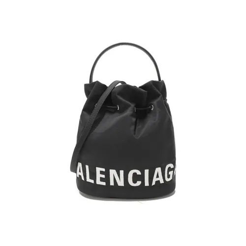 Balenciaga WHEEL Переработанный полиамид Ведрообразная сумка Портативная сумка через плечо Женская черная