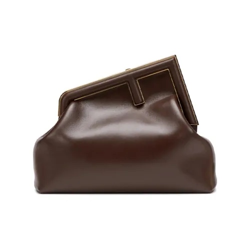 FENDI First Кожаный клатч сумка через плечо среднего размера женский темно-коричневый