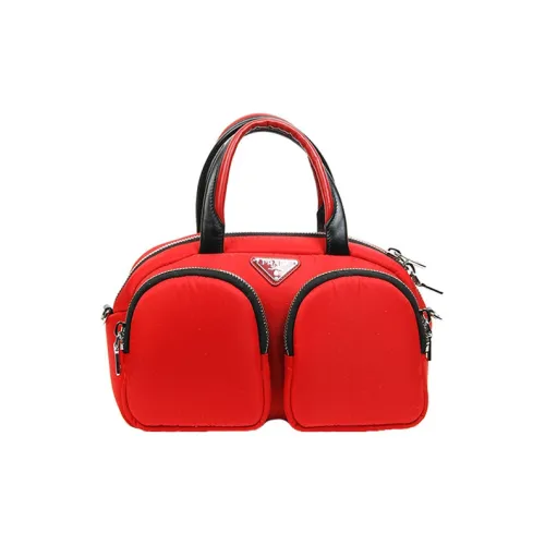 PRADA Нейлоновая сумка женская красная