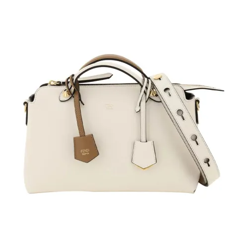 FENDI Сумка через плечо из телячьей кожи сумка для женщин цвет экрю