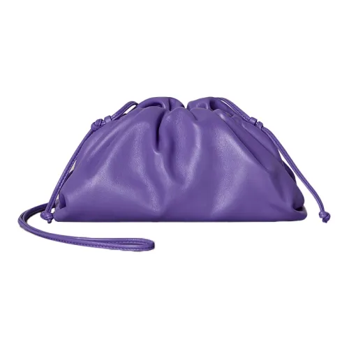 Bottega Veneta POUCH Облачная сумка Сумки кросс-боди Женские