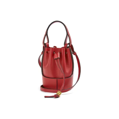 LOEWE Воздушный шар Nappa Коровья кожа Ведрообразная сумка Сумка Сумка через плечо Сумка через плечо Extra Mini Женская Темно-красная