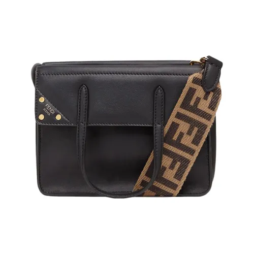 FENDI Сумки через плечо Женские