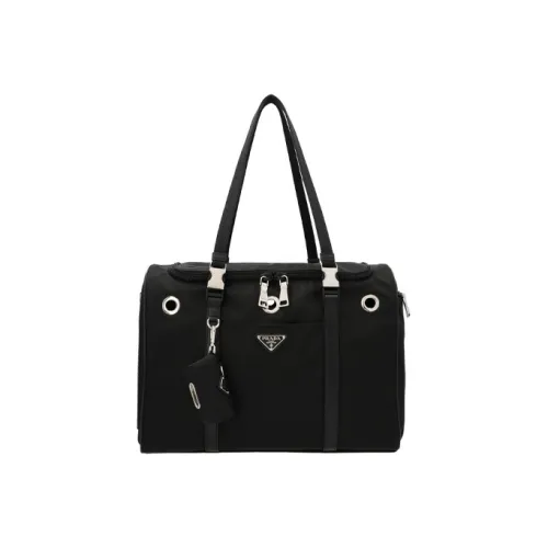 PRADA Нейлоновая сумка женская черная