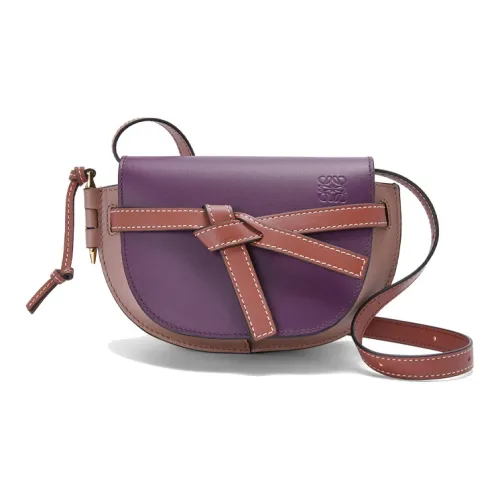 LOEWE Сумки через плечо Женские