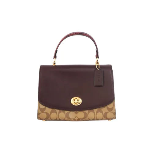 COACH Tilly Клатчи Женские