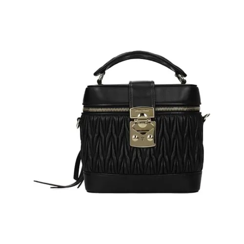 MIU MIU Кожа Клатч Женский Черный