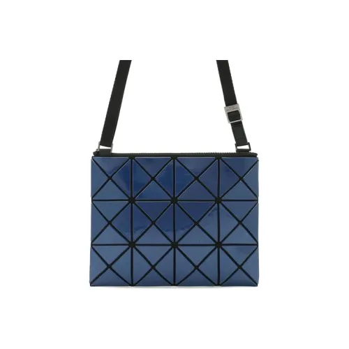 ISSEY MIYAKE Сумки через плечо Унисекс