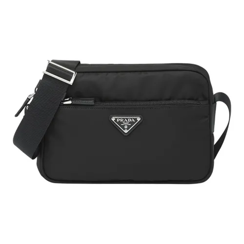 PRADA Сумки через плечо Женские