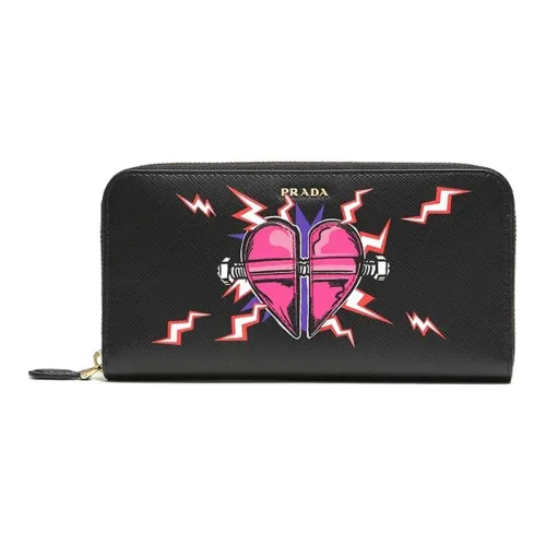 PRADA Женские кошельки