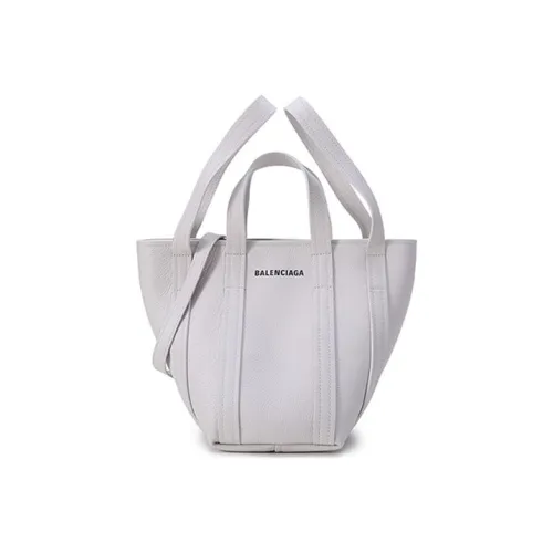 BALENCIAGA Сумки Женские