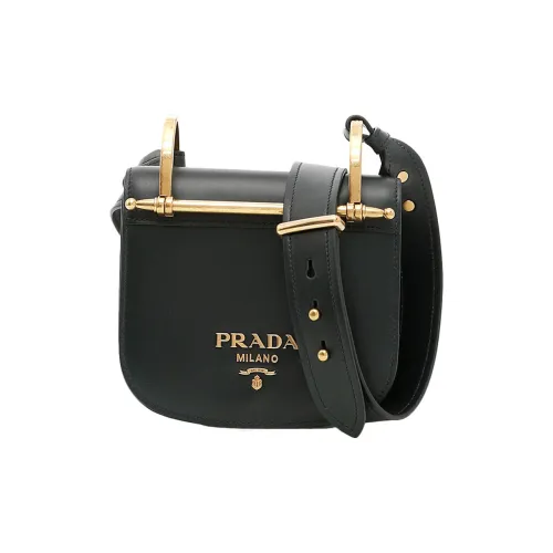 PRADA Сумки через плечо Женские
