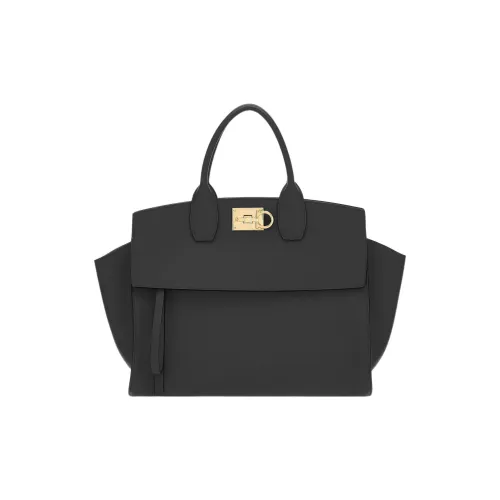 FERRAGAMO Studio Series Hammered Текстура Телячья кожа Сумка Сумка через плечо Женская Черная