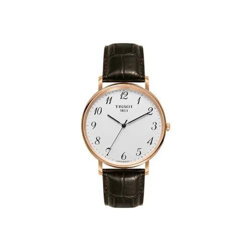 TISSOT Charm Time Series Кварцевый механизм Мужские часы Часы 42 мм Серебристый циферблат Корпус из нержавеющей стали Кожаный ремешок