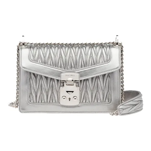 MIU MIU Confidential Кожа Конверт Сумка Сумка через плечо Сумка на плечо Женская Серебряная