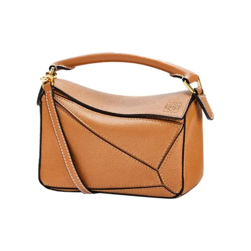 LOEWE Пазл Телячья кожа Геометрический Пазл Сумка Сумка Сумка через плечо Сумка через плечо Мини Женская Светло-карамельный Коричневый
