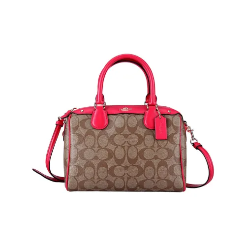 COACH Bennett Клатчи Женские