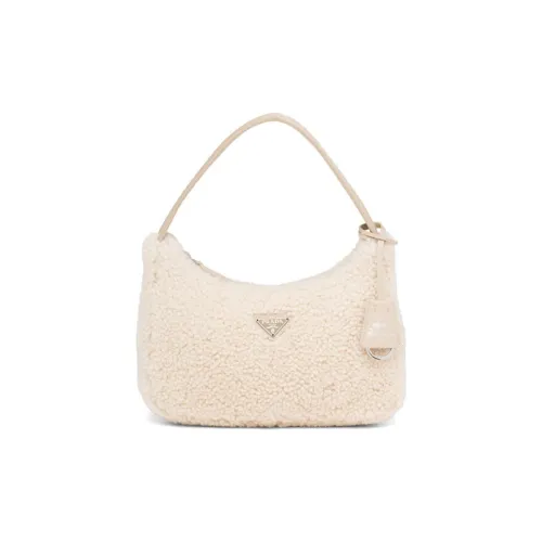 PRADA Сумки через плечо Женские