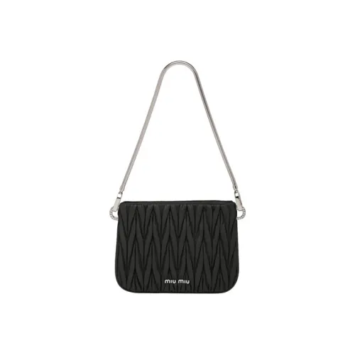 MIU MIU SASSY Мягкая овечья кожа сумка среднего размера женская черная