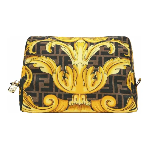 FENDI Нейлон Туалетная сумка косметичка клатч среднего размера женский многоцветный