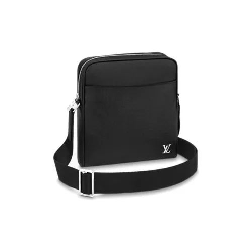 LOUIS VUITTON Сумка-сэтчер из коровьей кожи сумка через плечо мужская черная