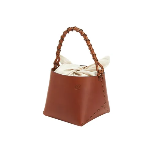 LOEWE Сумка из коровьей кожи женская коричневая