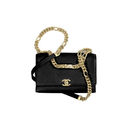 CHANEL С рельефом Тисненый Телячья кожа Сумка с клапаном Сумка через плечо Женская Черная