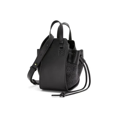 LOEWE Hammock Сумки Женские