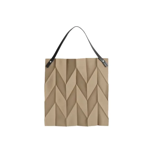 ISSEY MIYAKE Сумки Женские