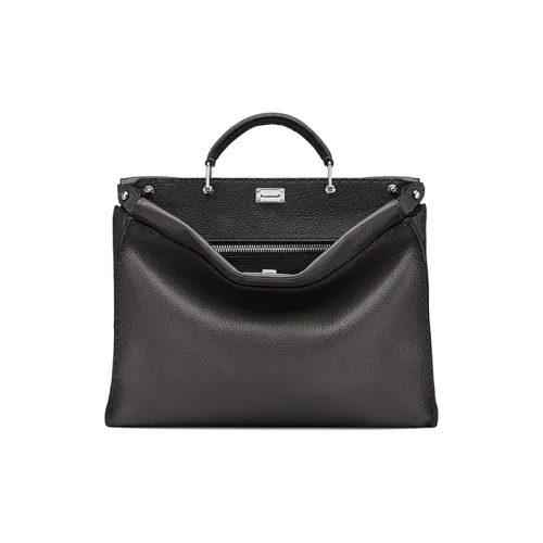 FENDI Peekaboo Клатчи Мужской