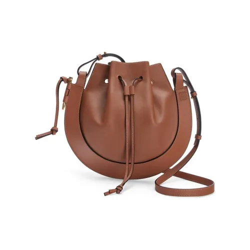 LOEWE Сумки через плечо Женские