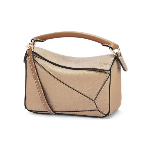 LOEWE Сумки Женские