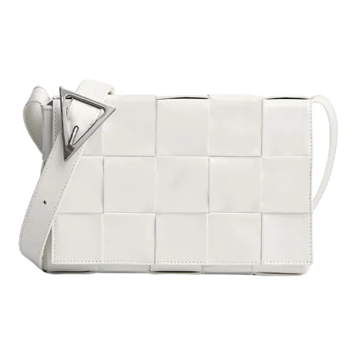 Bottega Veneta Cassette Корова Кожа Tofu Сумка через плечо Клатч Средний Унисекс Белый