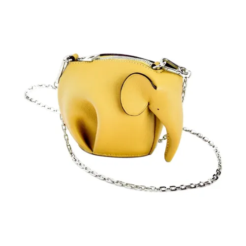 LOEWE Сумки через плечо Женские