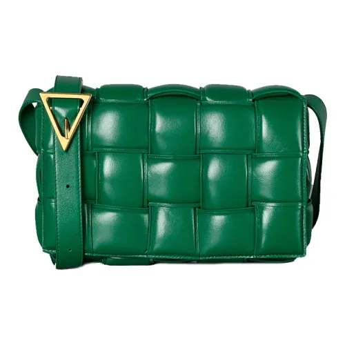 Bottega Veneta CASSETTE Pillow Bag Padded Cassette Овчина Сумка через плечо Женские Гонки Зеленый