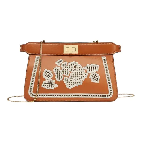 FENDI Сумки через плечо Женские