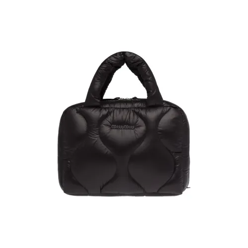 MIU MIU Нейлоновая сумка женская черная