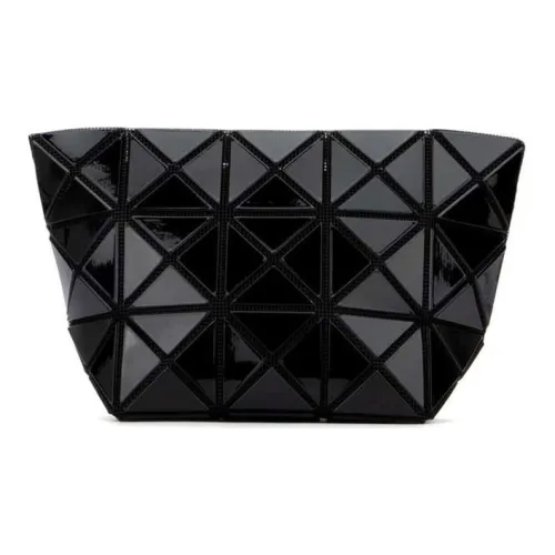 ISSEY MIYAKE Клатчи Женские