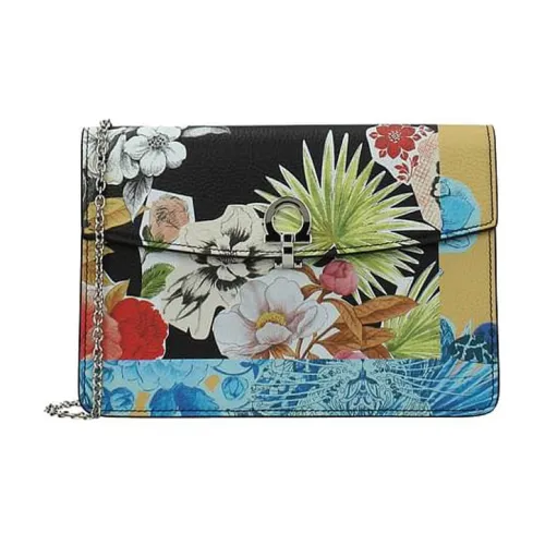 Ferragamo Сумки через плечо Женские