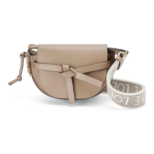 LOEWE Gate Сумки через плечо Женские