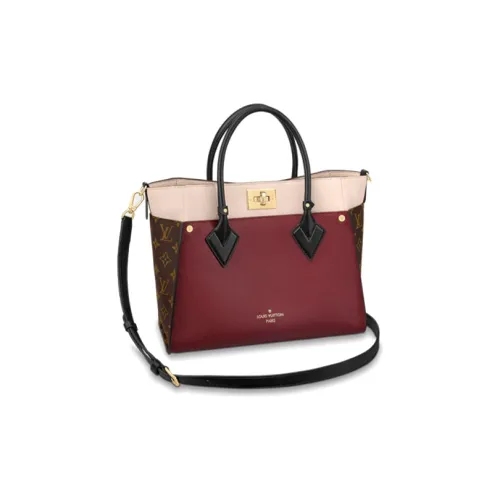 LOUIS VUITTON On My Side Сумки Женские