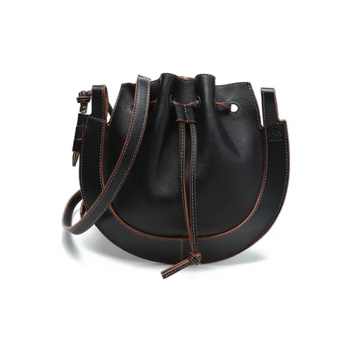 LOEWE Сумка через плечо из коровьей кожи Horseshoe женская черная