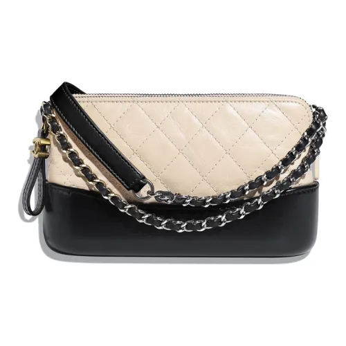 CHANEL Gabrielle Сумки через плечо Женские