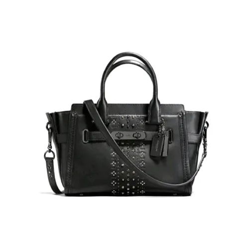 COACH Клатчи Женские